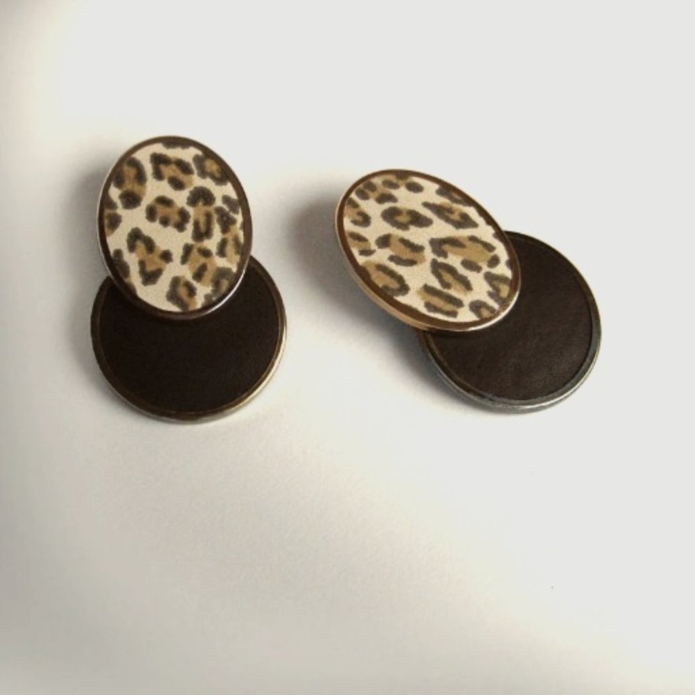 Vintage Bold Leopard print and black disc earrings for pierced ears